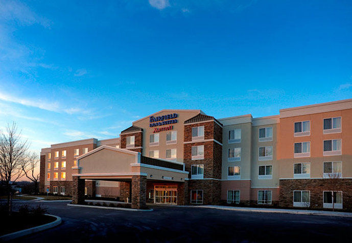 Fairfield Inn & Suites Кенет Скуеър Екстериор снимка